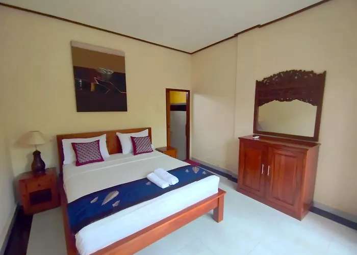 Chandra House 3*